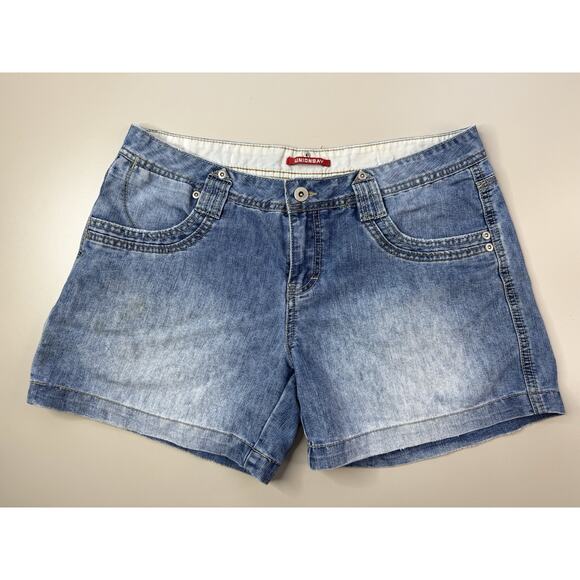 Vintage Y2K UnionBay Womens Denim Cargo Shorts 13 Blue Juniors Retro Millennial - Picture 1 of 16